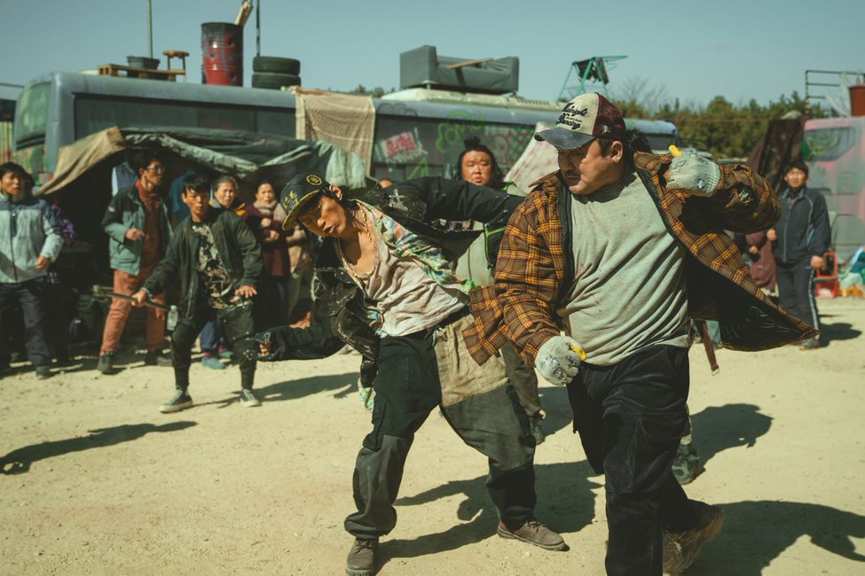 รีวิวหนัง Badland Hunters เมื่อเกาหลีใต้กลายเป็นเมืองร้าง By KUBET