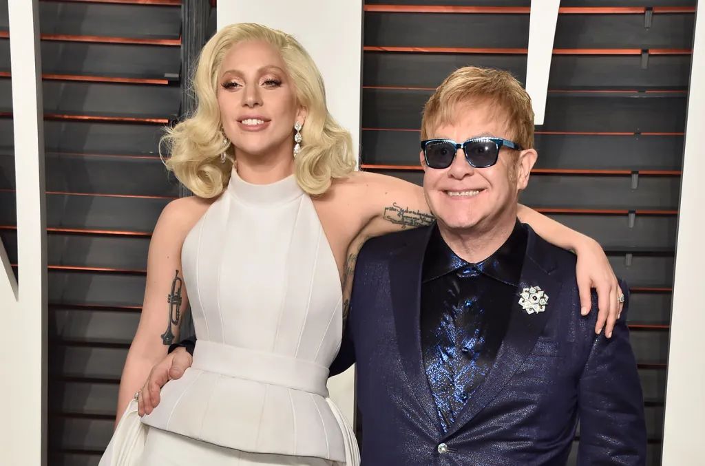 Elton John และ Lady Gaga